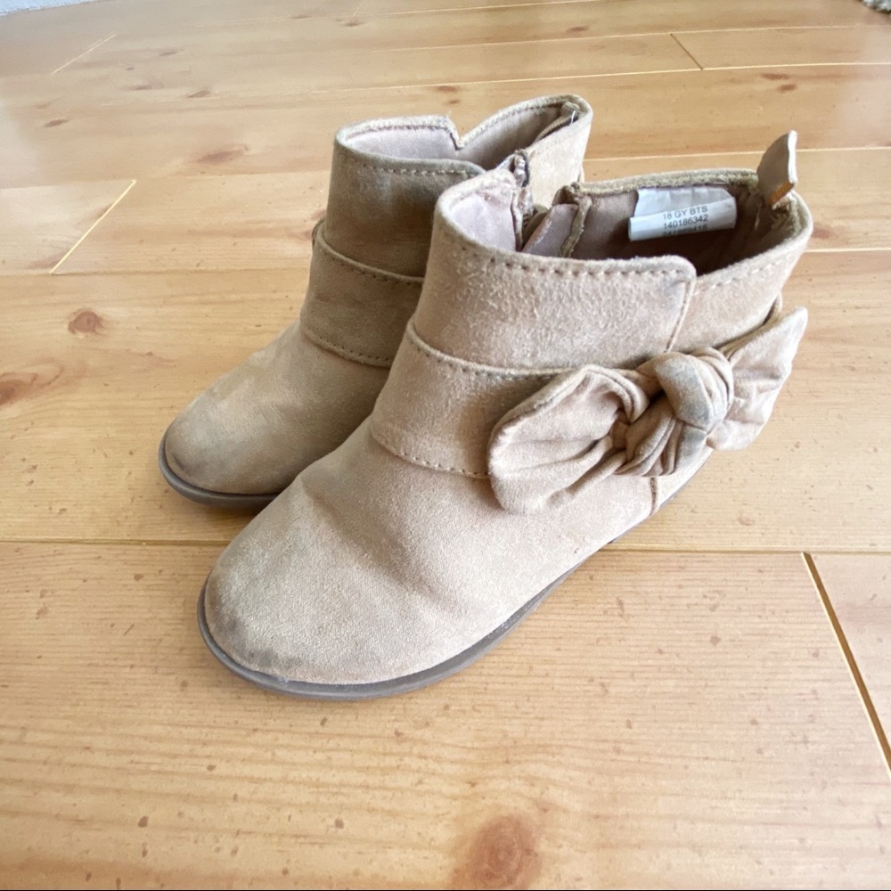 Gymboree Girls Tan Boots with Bow